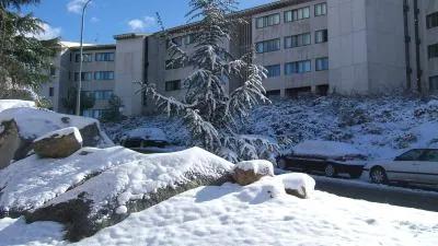 Bloque de residencias de la academia de policía